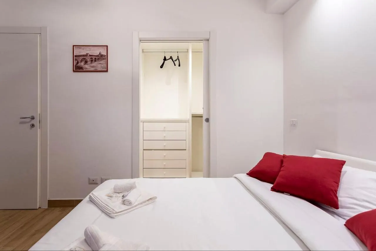 파비아 100 Mq, Free Parking, Charming House Ponte Coperto 아파트